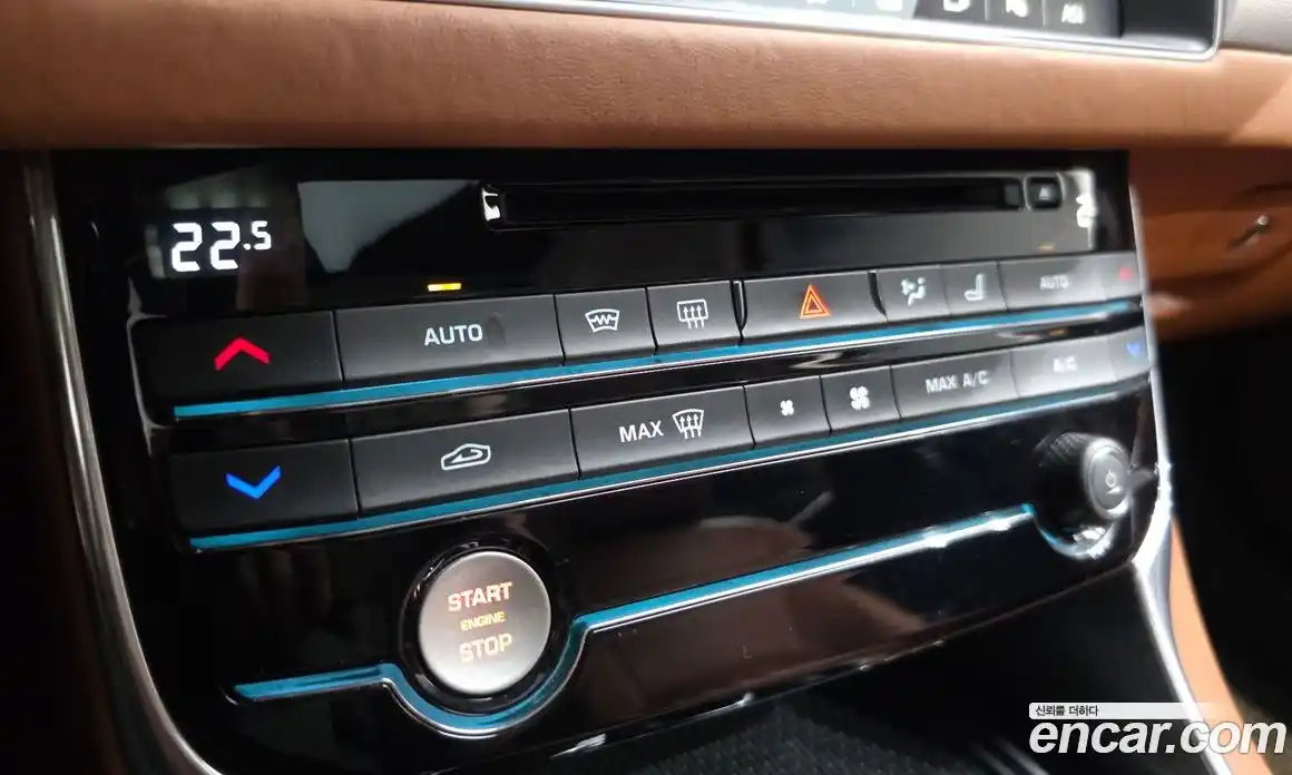 Jaguar XF 2016 2.0 гидро, фото 15