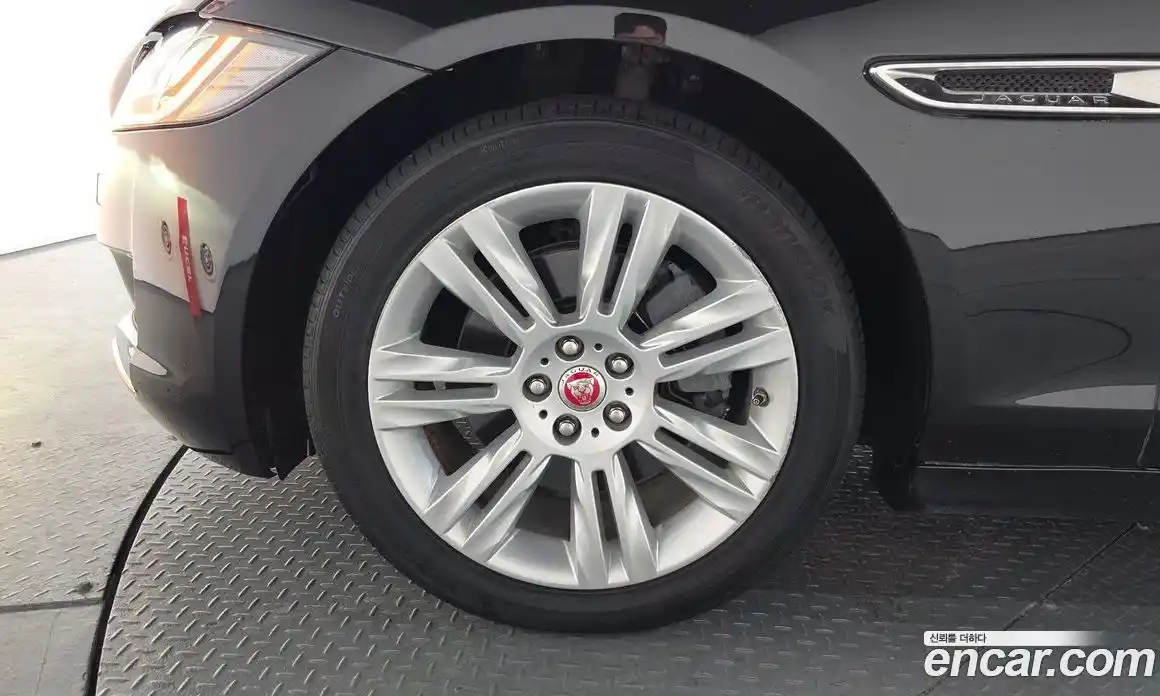 Jaguar XF 2016 2.0 гидро, фото 4