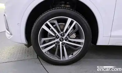 Audi Q5 2023 2.0 автомат (гидро), миниатюра 5