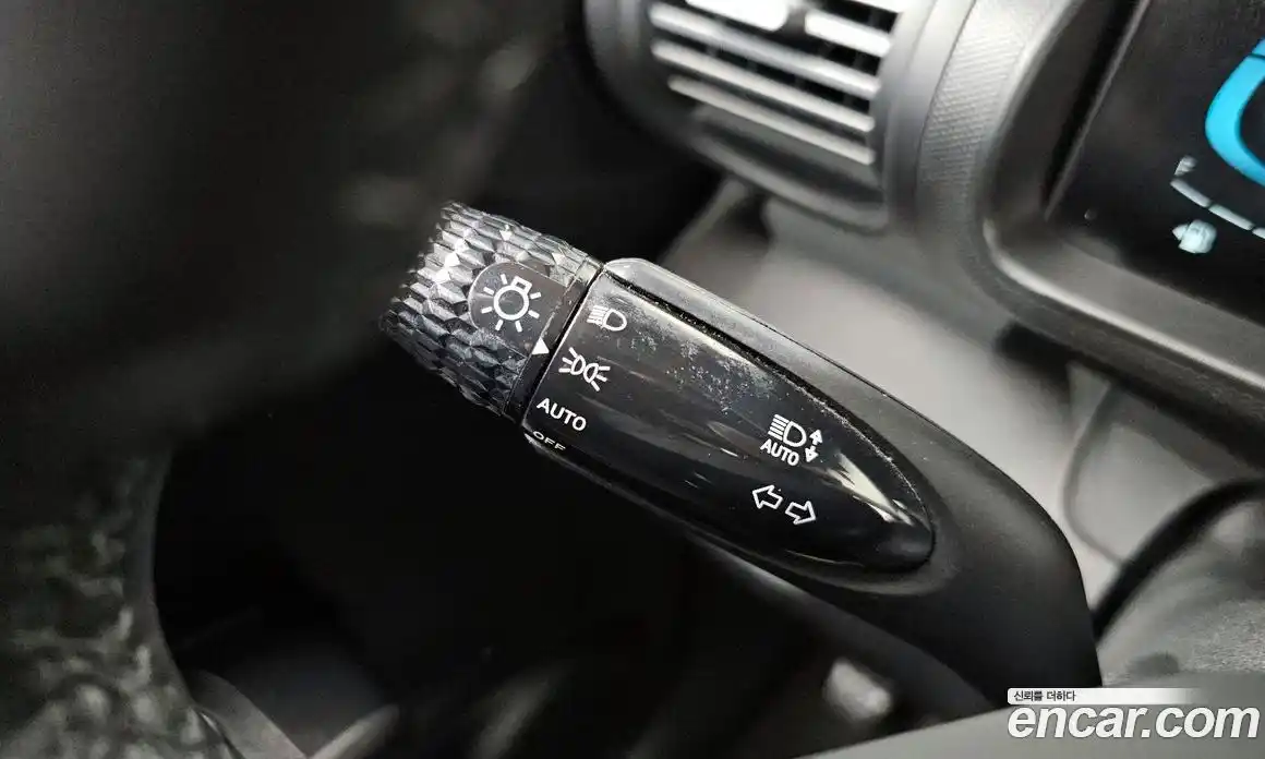Hyundai Casper 2022 1.0 автомат (гидро), фото 17