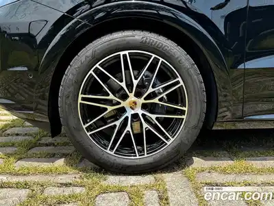 Porsche Cayenne 2024 3.0 автомат (гидро), миниатюра 11