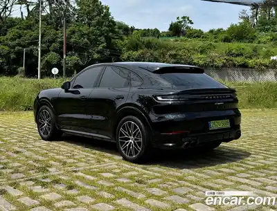 Porsche Cayenne 2024 3.0 автомат (гидро), миниатюра 8