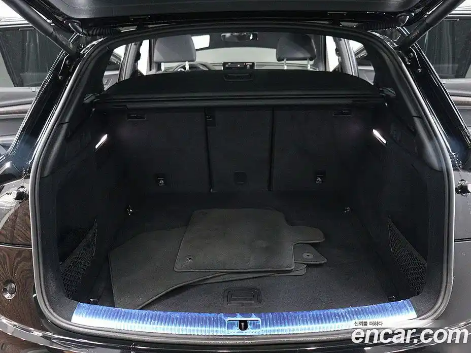 Audi Q5 2023 2.0 автомат (гидро), фото 5
