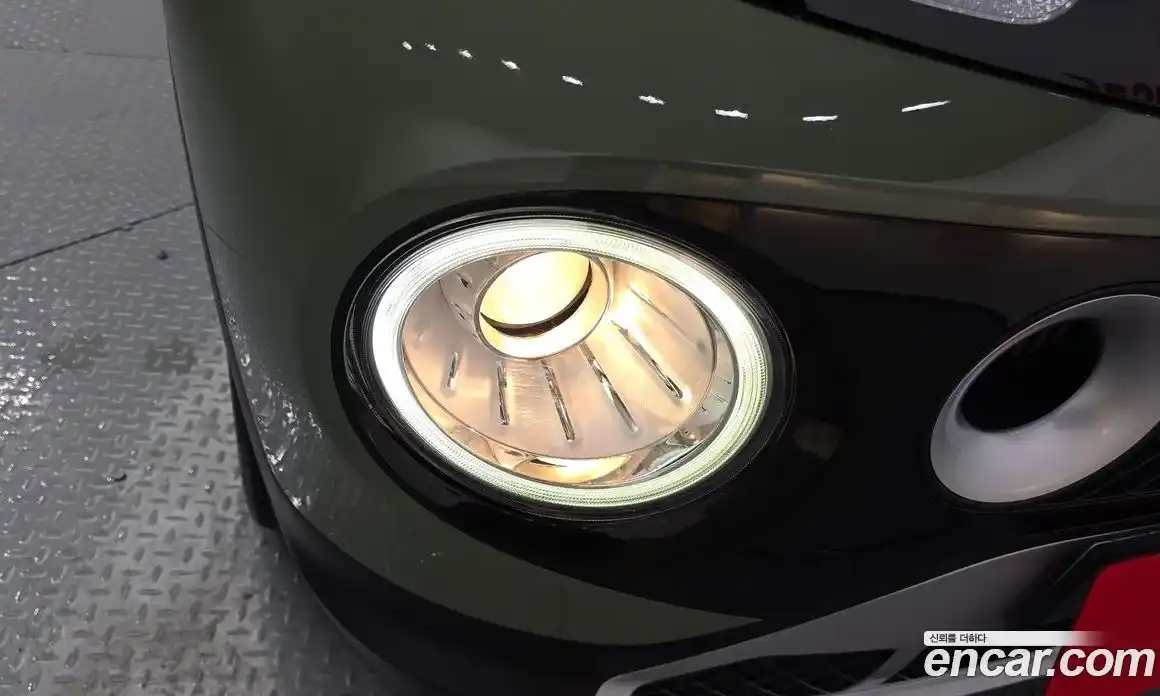 Hyundai Casper 2022 1.0 автомат (гидро), фото 8