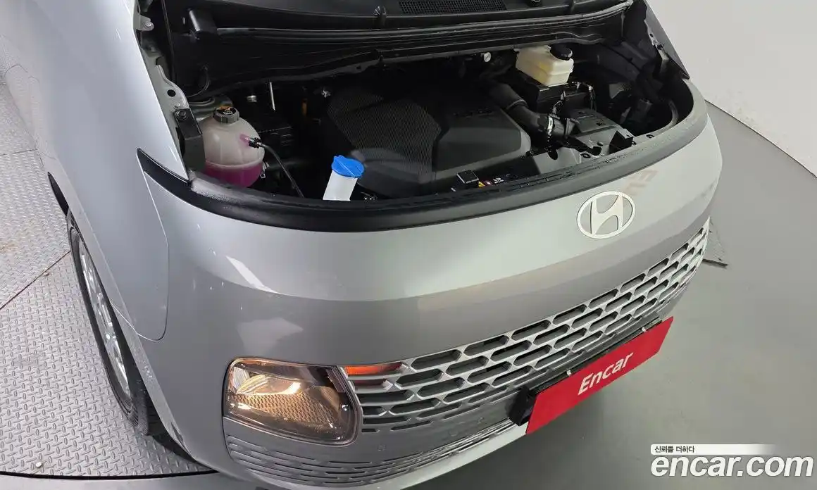 Hyundai Staria 2024 2.2 автомат (гидро), фото 6