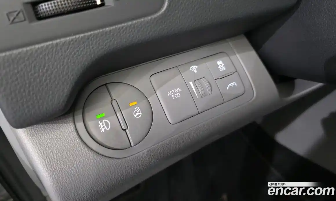 Hyundai Starex 2018 2.5 автомат (гидро), фото 19