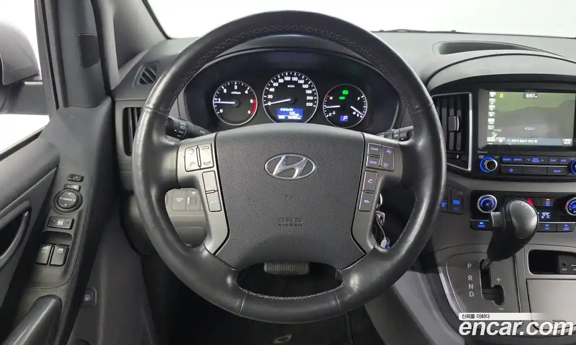 Hyundai Starex 2018 2.5 автомат (гидро), фото 20