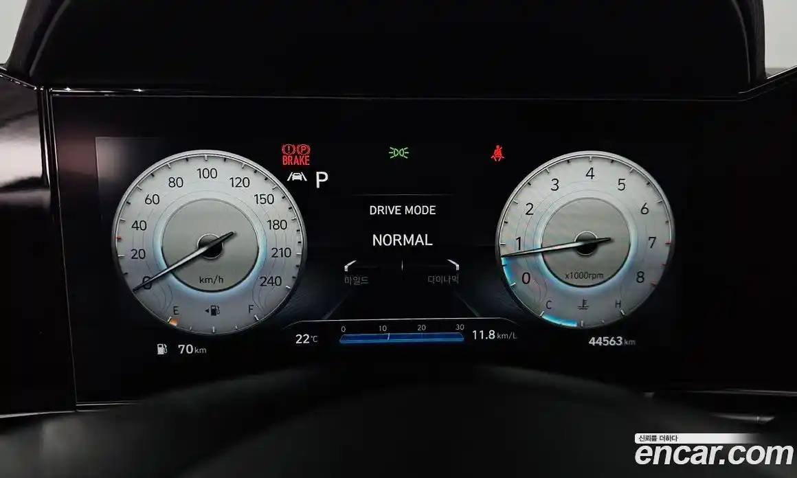 Hyundai Avante 2021 1.6 автомат (гидро), фото 11