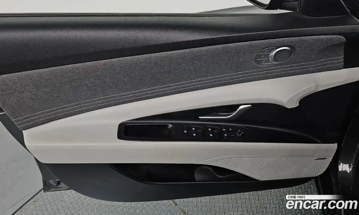 Hyundai Avante 2021 1.6 автомат (гидро), фото 14