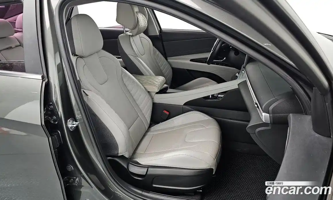 Hyundai Avante 2021 1.6 автомат (гидро), фото 17