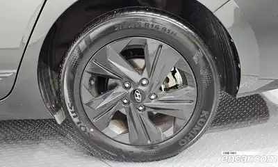 Hyundai Avante 2021 1.6 автомат (гидро), миниатюра 7
