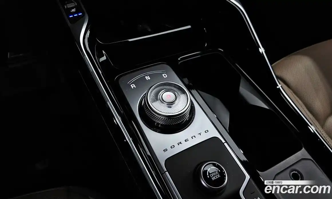 Kia Sorento 2023 1.6 автомат (гидро), фото 12