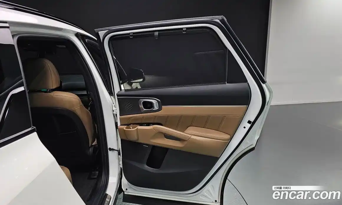 Kia Sorento 2023 1.6 автомат (гидро), фото 15