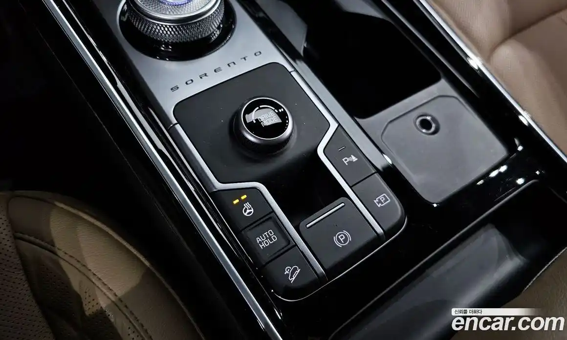 Kia Sorento 2023 1.6 автомат (гидро), фото 32