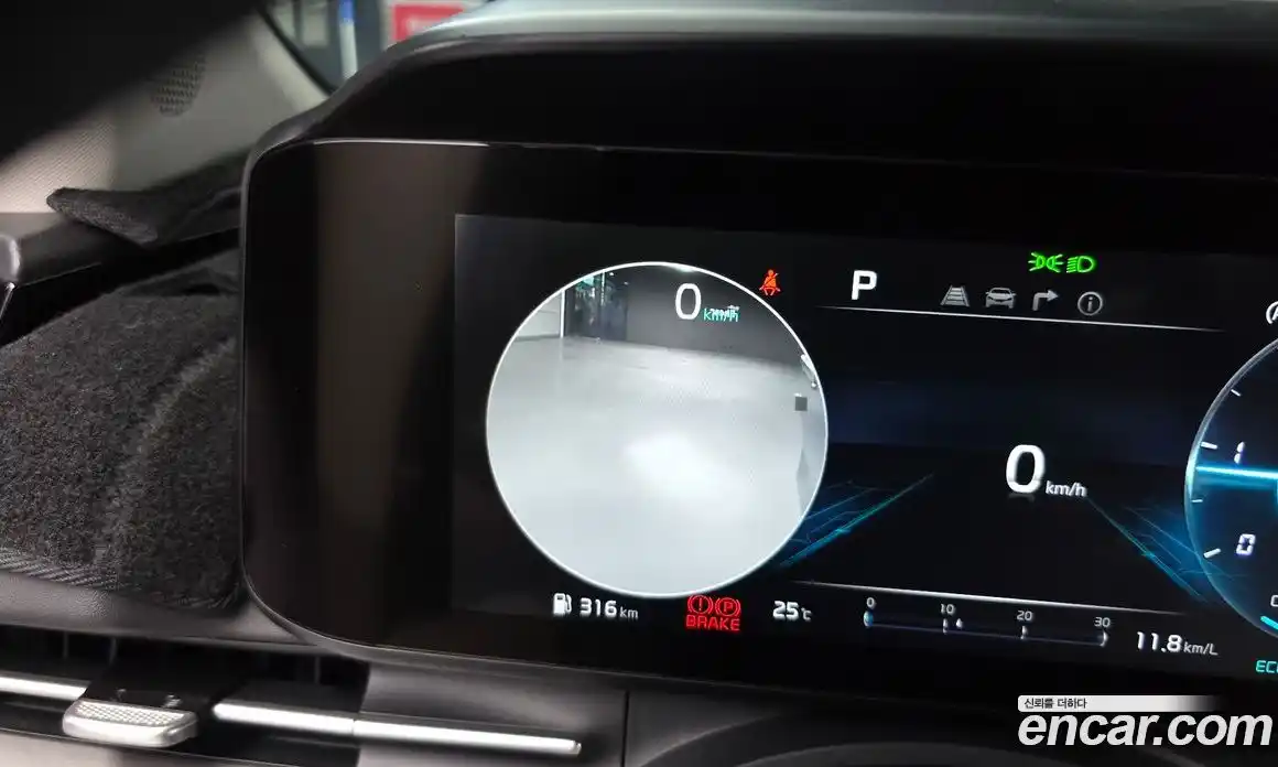 Kia Carnival 2021 2.2 автомат (гидро), фото 21