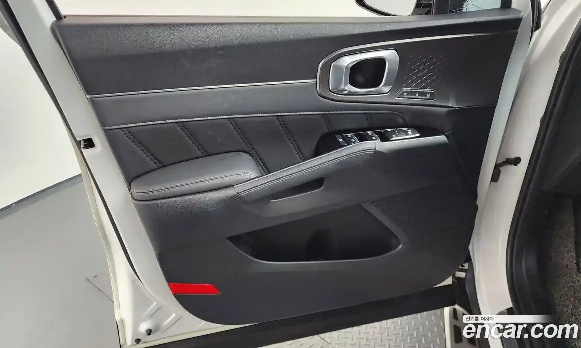 Kia Sorento 2023 2.5 автомат (гидро), фото 14