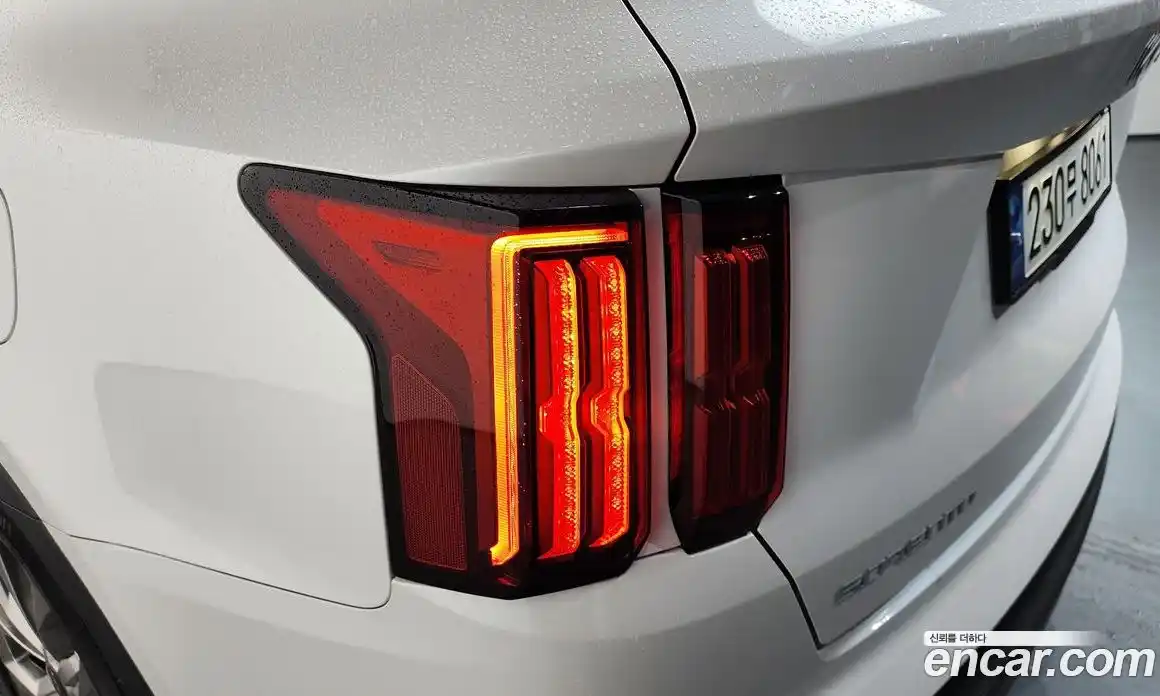 Kia Sorento 2023 2.5 автомат (гидро), фото 9