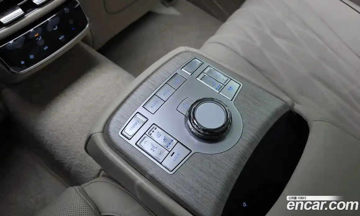Genesis G80 2026 2.5 автомат (гидро), фото 26