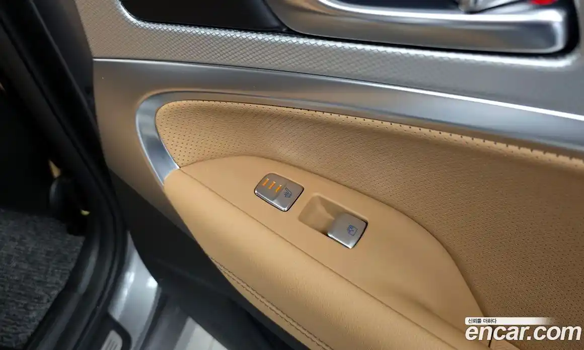 Genesis G70 2025 2.5 автомат (гидро), фото 25