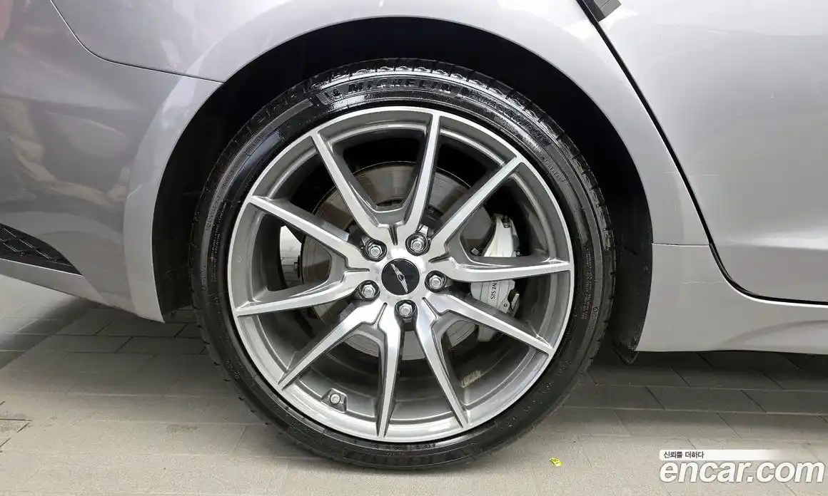Genesis G70 2025 2.5 автомат (гидро), фото 5