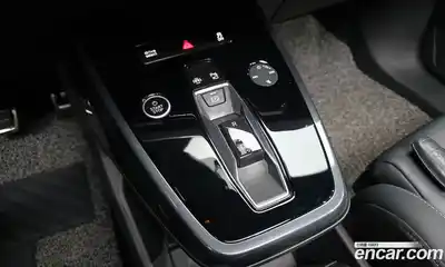 Audi Q4 e-tron 2023 0.2 автомат (гидро), миниатюра 9