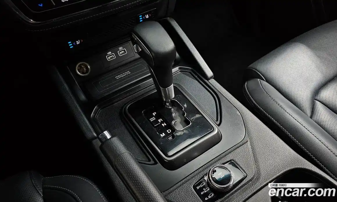 SsangYong Rexton 2022 2.2 автомат (гидро), фото 12