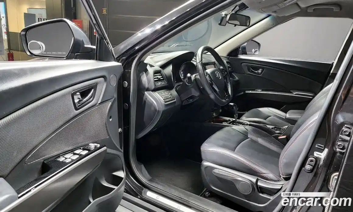 SsangYong TIBOLI 2018 1.6 автомат (гидро), фото 13