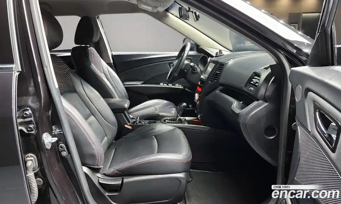 SsangYong TIBOLI 2018 1.6 автомат (гидро), фото 16