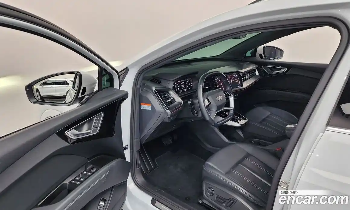 Audi Q4 e-tron 2023 0.2 автомат (гидро), фото 13