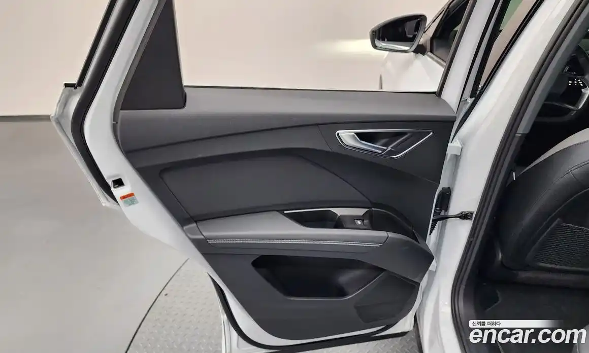 Audi Q4 e-tron 2023 0.2 автомат (гидро), фото 15