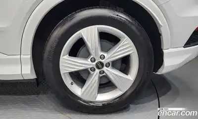 Audi Q4 e-tron 2023 0.2 автомат (гидро), миниатюра 7