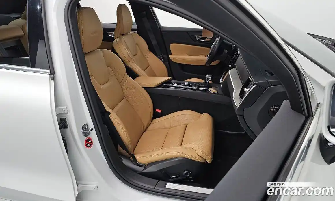 Volvo S60 2020 2.0 автомат (гидро), фото 11