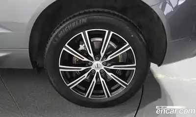 Volvo XC60 2021 2.0 автомат (гидро), миниатюра 7