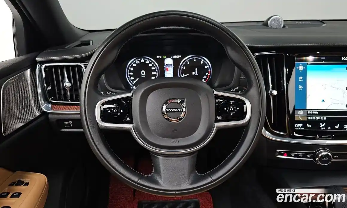 Volvo V60 2021 2.0 автомат (гидро), фото 18