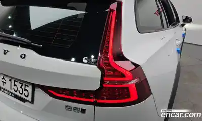 Volvo V60 2021 2.0 автомат (гидро), миниатюра 8