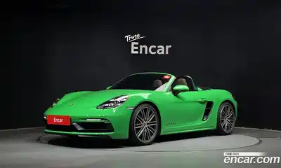 Porsche 718, 2023, 20 653 км