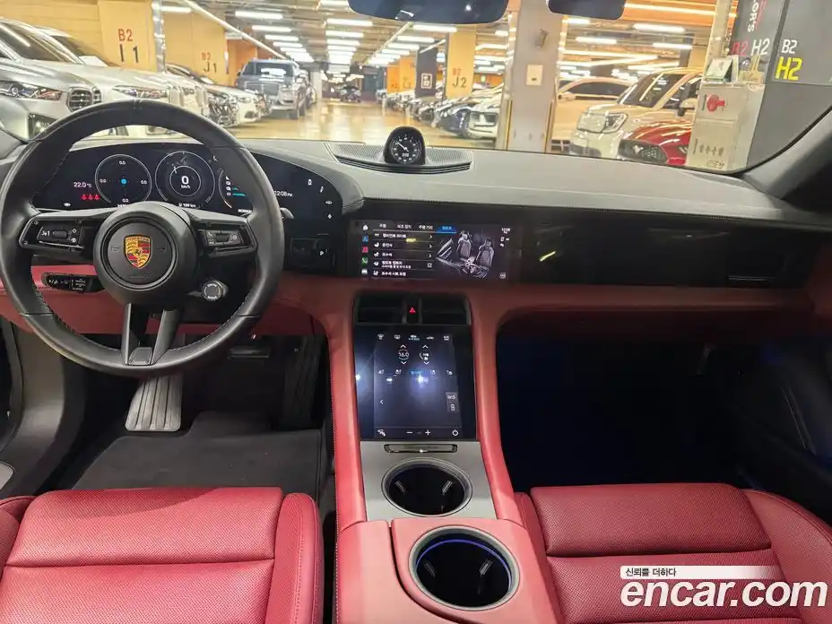 Porsche Taycan 2023 0.1 автомат (гидро), фото 14