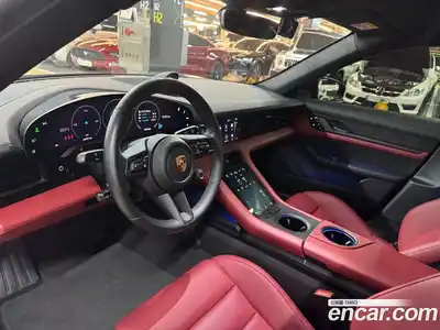 Porsche Taycan 2023 0.1 автомат (гидро), миниатюра 7