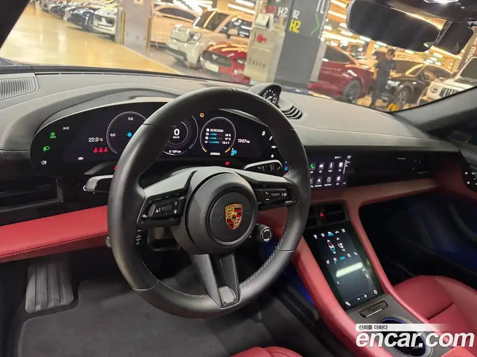 Porsche Taycan 2023 0.1 автомат (гидро), фото 9