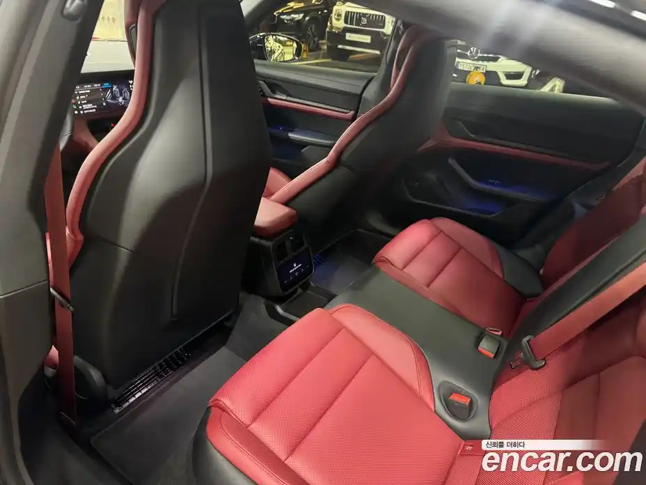 Porsche Taycan 2023 0.1 автомат (гидро), фото 10