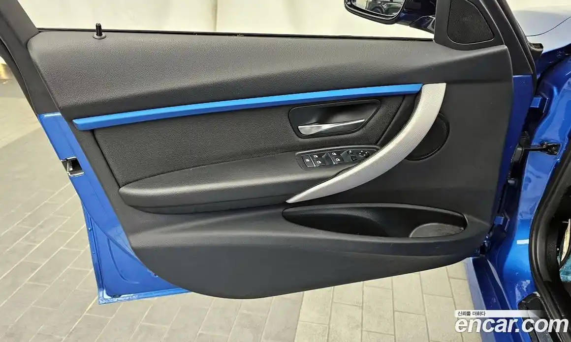 BMW 3 серия 2017 2.0 автомат (гидро), фото 14