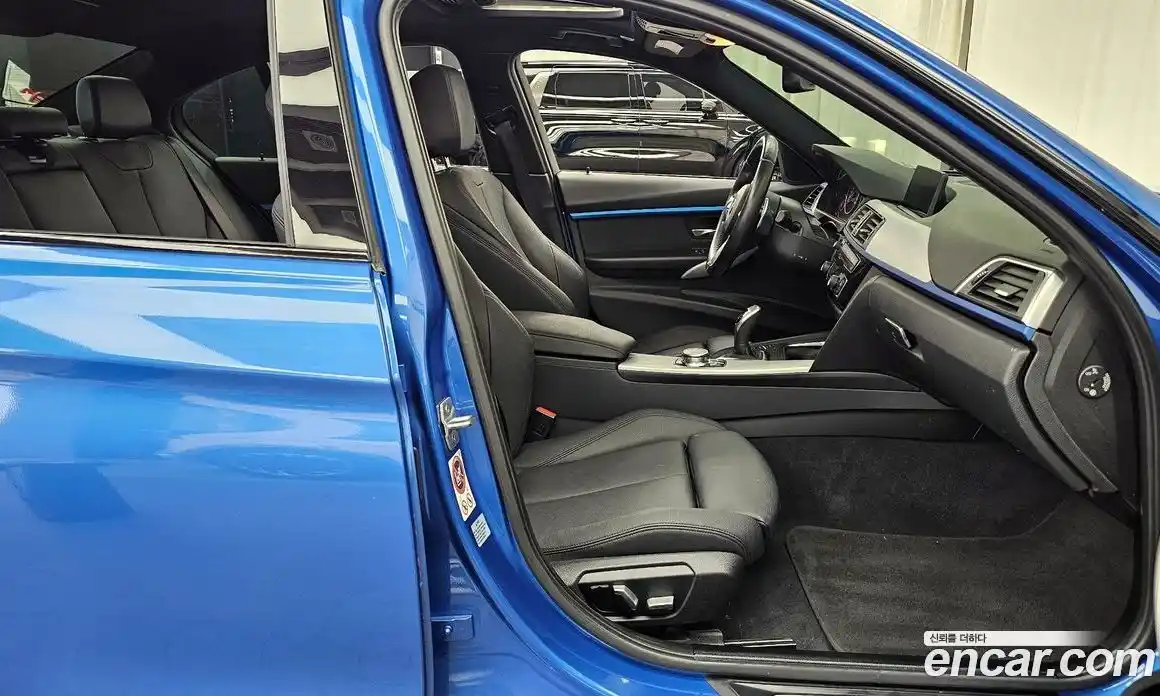 BMW 3 серия 2017 2.0 автомат (гидро), фото 17