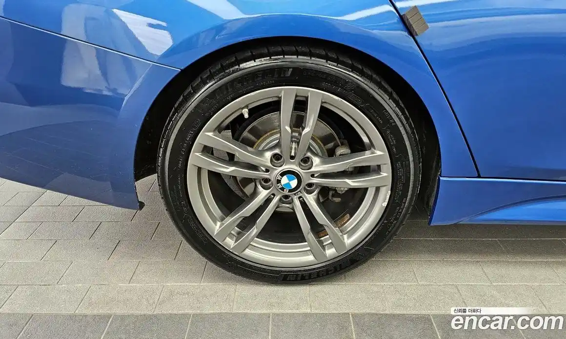 BMW 3 серия 2017 2.0 автомат (гидро), фото 5