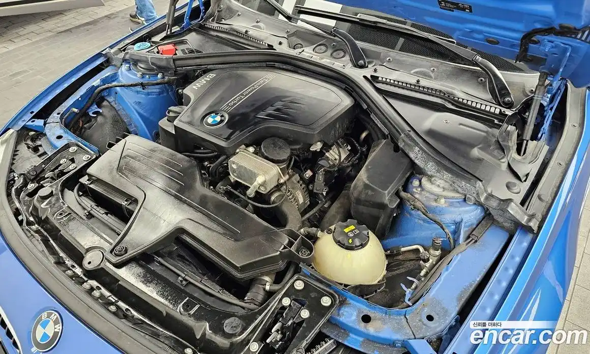 BMW 3 серия 2017 2.0 автомат (гидро), фото 6