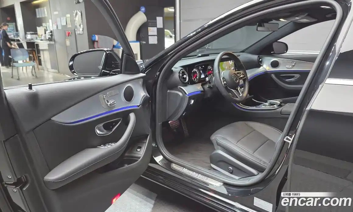Mercedes-Benz E-Class 2020 2.0 автомат (гидро), фото 13