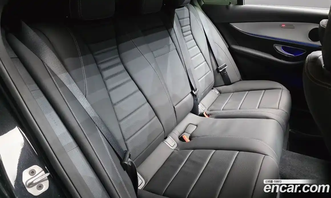 Mercedes-Benz E-Class 2020 2.0 автомат (гидро), фото 17