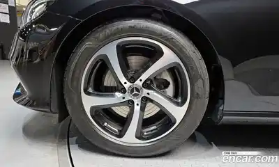 Mercedes-Benz E-Class 2020 2.0 автомат (гидро), миниатюра 5