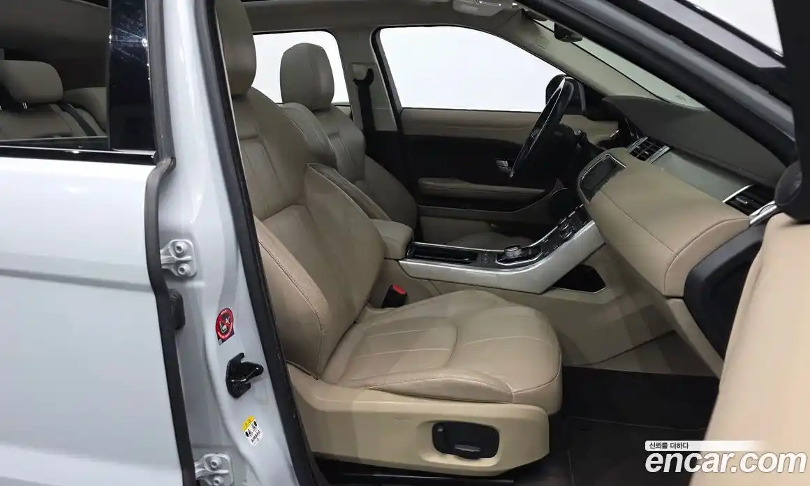 Land Rover Range Rover Evoque 2016 2.0 автомат (гидро), фото 11