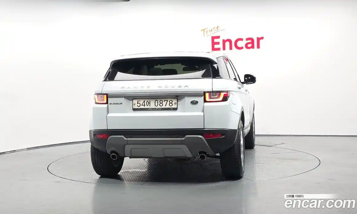 Land Rover Range Rover Evoque 2016 2.0 автомат (гидро), фото 4