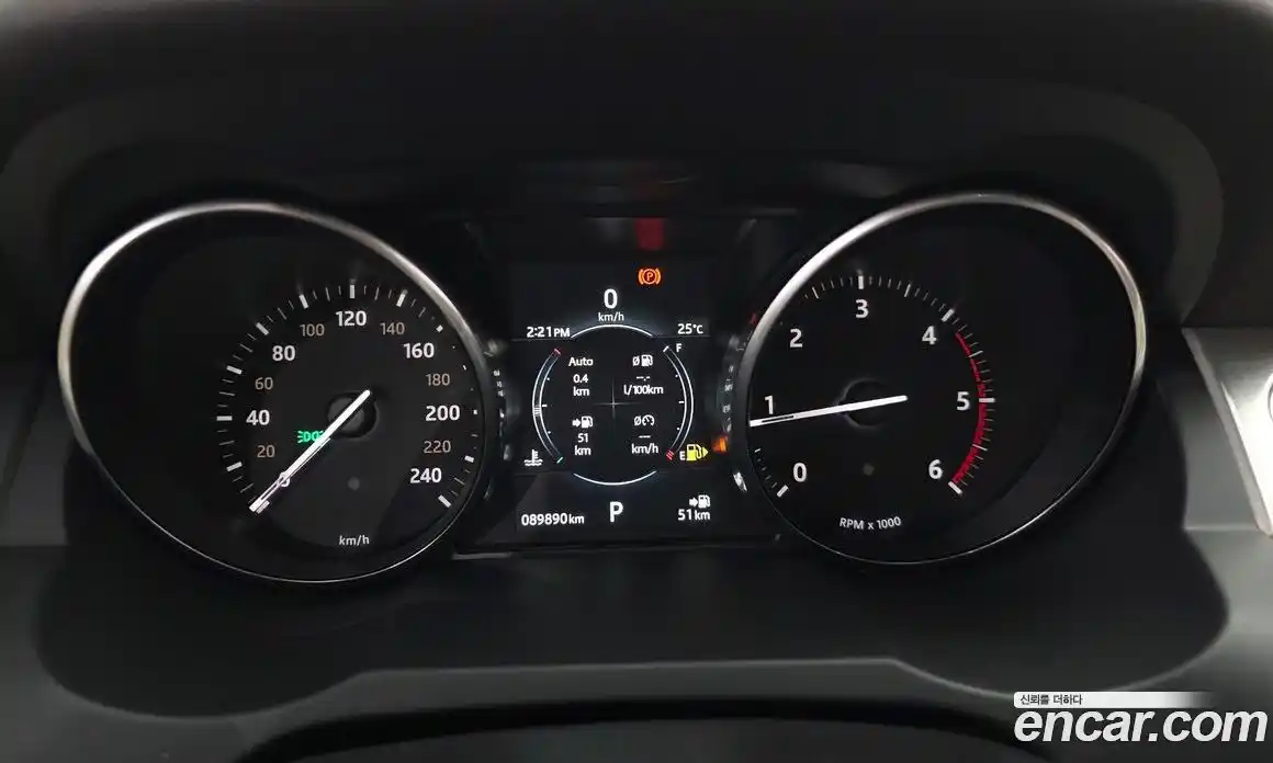 Land Rover Range Rover Evoque 2016 2.0 автомат (гидро), фото 8